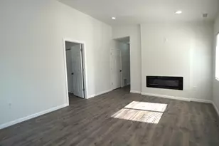 5801 Juniper Ave, Gary, IN 46403 - Photo 13
