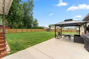 8538 Montfort Dr, Saint John, IN 46373 - Photo 29