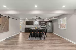 8538 Montfort Dr, Saint John, IN 46373 - Photo 9