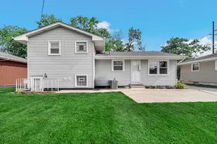 250 Lawndale Dr, Munster, IN 46321 - Photo 33