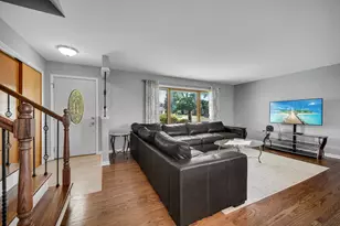 250 Lawndale Dr, Munster, IN 46321 - Photo 5