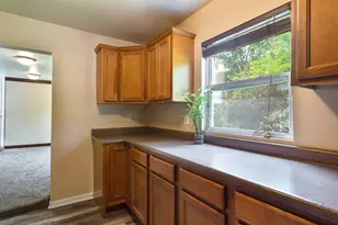 225 E Joliet St, Schererville, IN 46375 - Photo 7