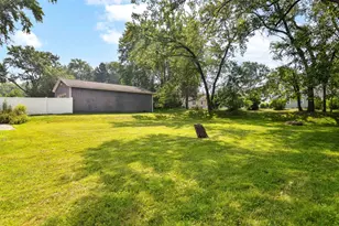 225 E Joliet St, Schererville, IN 46375 - Photo 17