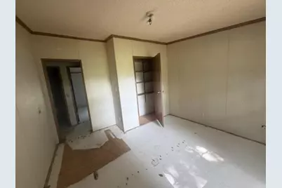 6881 NE Suburban Drive, Michigan City, IN 46360 - Photo 5