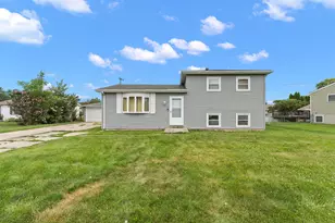 1623 Northwood Dr, Lowell, IN 46356 - Photo 1