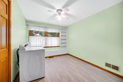 188 S 200 W, Valparaiso, IN 46385 - Photo 19
