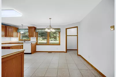 188 S 200 W, Valparaiso, IN 46385 - Photo 7