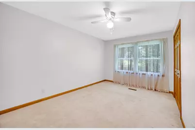 188 S 200 W, Valparaiso, IN 46385 - Photo 17