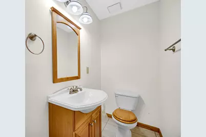 188 S 200 W, Valparaiso, IN 46385 - Photo 13
