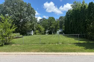 703 Heritage Rd, Valparaiso, IN 46385 - Photo 1