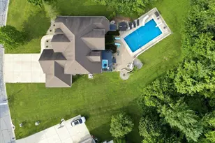10591 Erie Dr, Crown Point, IN 46307 - Photo 45