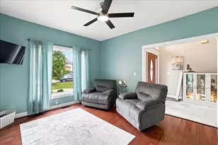 10591 Erie Dr, Crown Point, IN 46307 - Photo 15