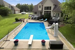 10591 Erie Dr, Crown Point, IN 46307 - Photo 43