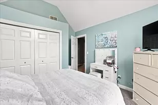 10591 Erie Dr, Crown Point, IN 46307 - Photo 27