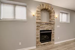 669 Davis Cir, Crown Point, IN 46307 - Photo 17