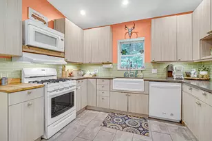 8948 N 500 E, Rolling Prairie, IN 46371 - Photo 7