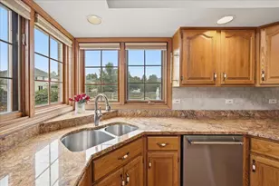 1522 Coventry Ln, Munster, IN 46321 - Photo 15