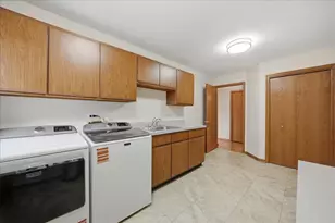 1522 Coventry Ln, Munster, IN 46321 - Photo 19