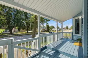 310 S Court St, Crown Point, IN 46307 - Photo 5