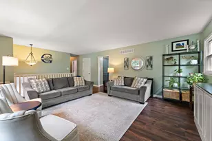 9539 Hawthorne Dr, Munster, IN 46321 - Photo 7