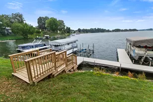 2513 E Lakeshore Dr, Crown Point, IN 46307 - Photo 5