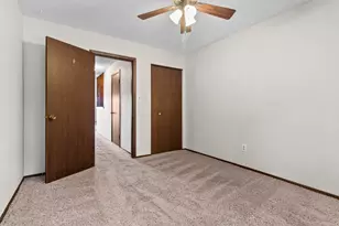 2513 E Lakeshore Dr, Crown Point, IN 46307 - Photo 17