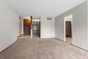 2513 E Lakeshore Dr, Crown Point, IN 46307 - Photo 15