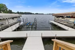2513 E Lakeshore Dr, Crown Point, IN 46307 - Photo 7
