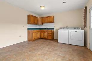 9307 Ellen Dr, Highland, IN 46322 - Photo 7