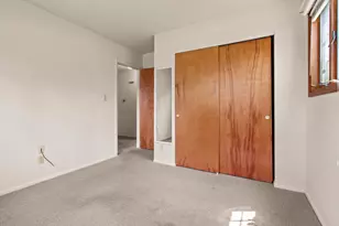 9307 Ellen Dr, Highland, IN 46322 - Photo 13