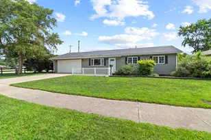 9307 Ellen Dr, Highland, IN 46322 - Photo 3