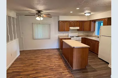 12516 N 400 E, Wheatfield, IN 46392 - Photo 9