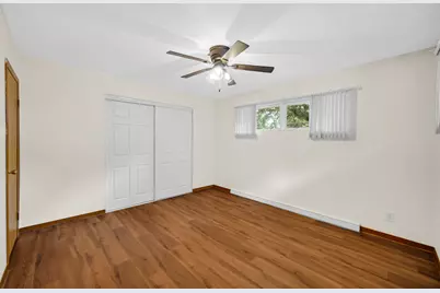 925 S Indiana Avenue, Crown Point, IN 46307 - Photo 5