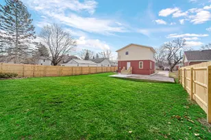 807 Division St, La Porte, IN 46350 - Photo 5
