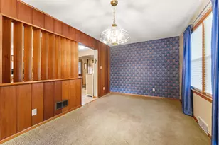 8420 Schreiber Dr, Munster, IN 46321 - Photo 7
