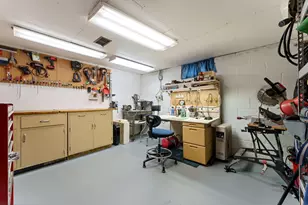 8420 Schreiber Dr, Munster, IN 46321 - Photo 27