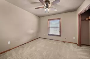 176 Boxwood Ct, Valparaiso, IN 46383 - Photo 15