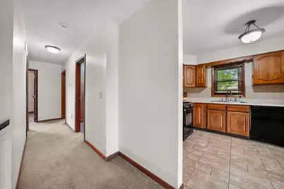 176 Boxwood Court, Valparaiso, IN 46383 - Photo 13