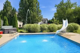 10626 Erie Dr, Crown Point, IN 46307 - Photo 39