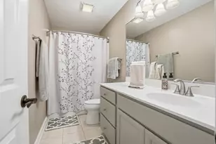 10626 Erie Dr, Crown Point, IN 46307 - Photo 23