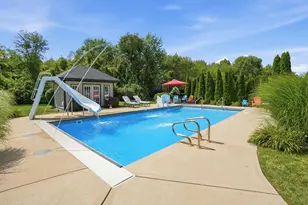 10626 Erie Dr, Crown Point, IN 46307 - Photo 41