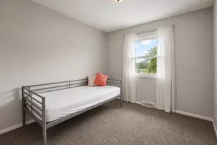 3810 Kingsway Dr, Crown Point, IN 46307 - Photo 9