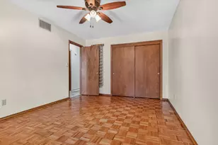 8832 Jefferson Ct, Munster, IN 46321 - Photo 19