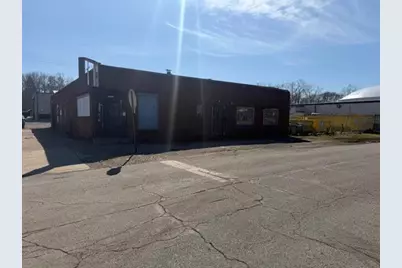 731 E 41st Avenue, Gary, IN 46409 - Photo 1