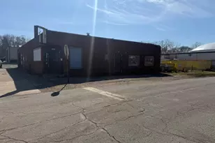 731 E 41st Ave, Gary, IN 46409 - Photo 1