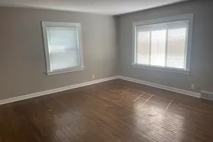 153 Hovey St, Gary, IN 46406 - Photo 5