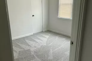 4034 Euclid Ave, East Chicago, IN 46312 - Photo 17