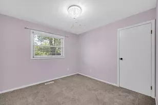 369 Riviera Cir, Valparaiso, IN 46385 - Photo 21