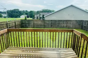 110 Lyn Dee Ct, New Carlisle, IN 46552 - Photo 11