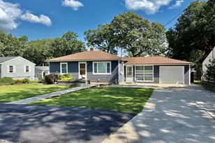 1023 Riverlane Dr, Lake Station, IN 46405 - Photo 3